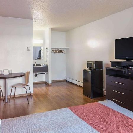 Motel Bo-Camrose, Ab Εξωτερικό φωτογραφία