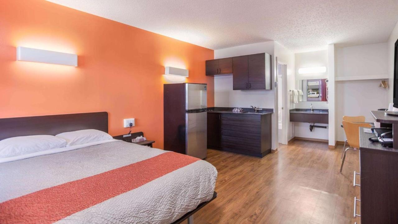 Motel Bo-Camrose, Ab Εξωτερικό φωτογραφία