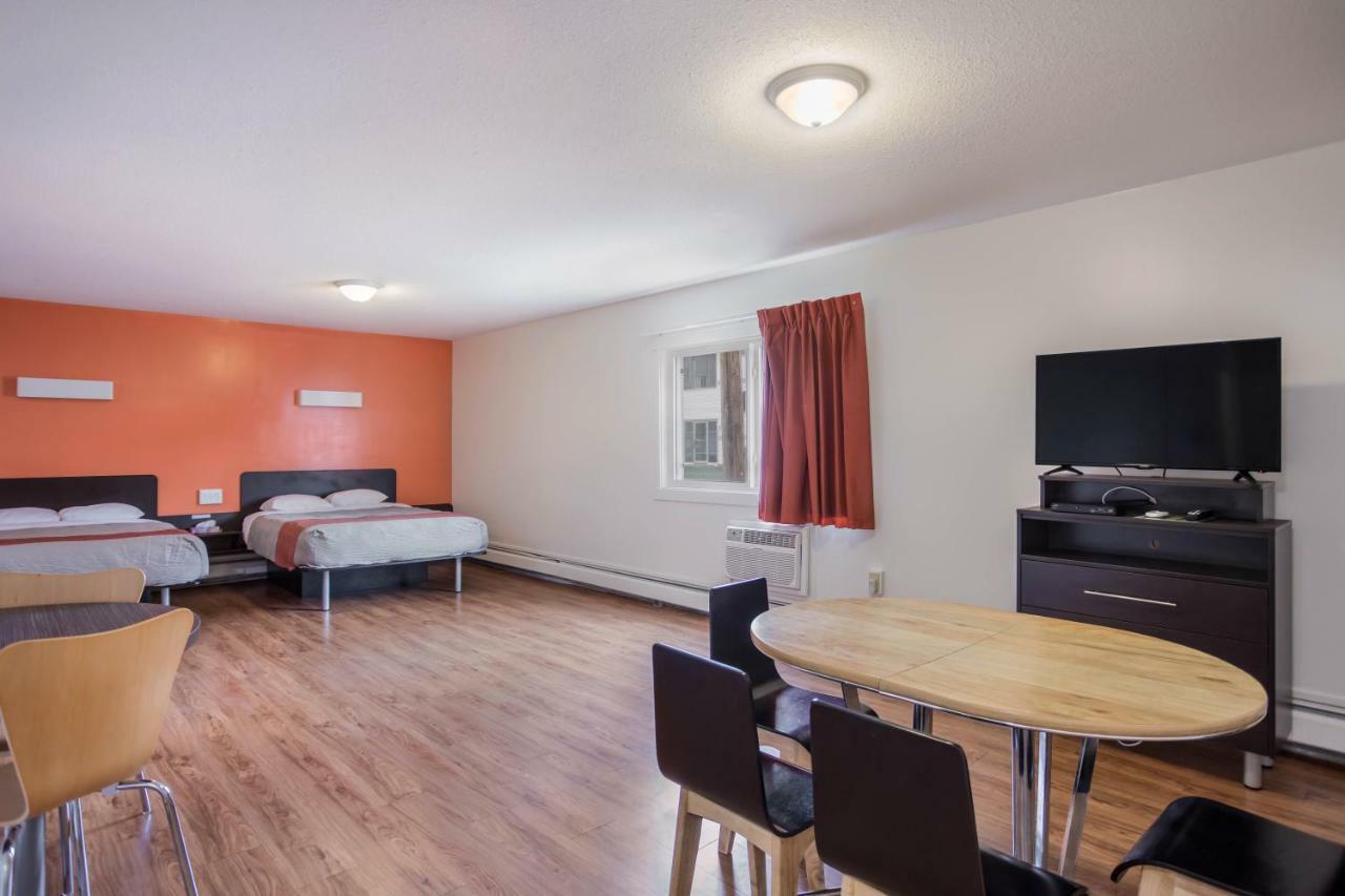 Motel Bo-Camrose, Ab Εξωτερικό φωτογραφία